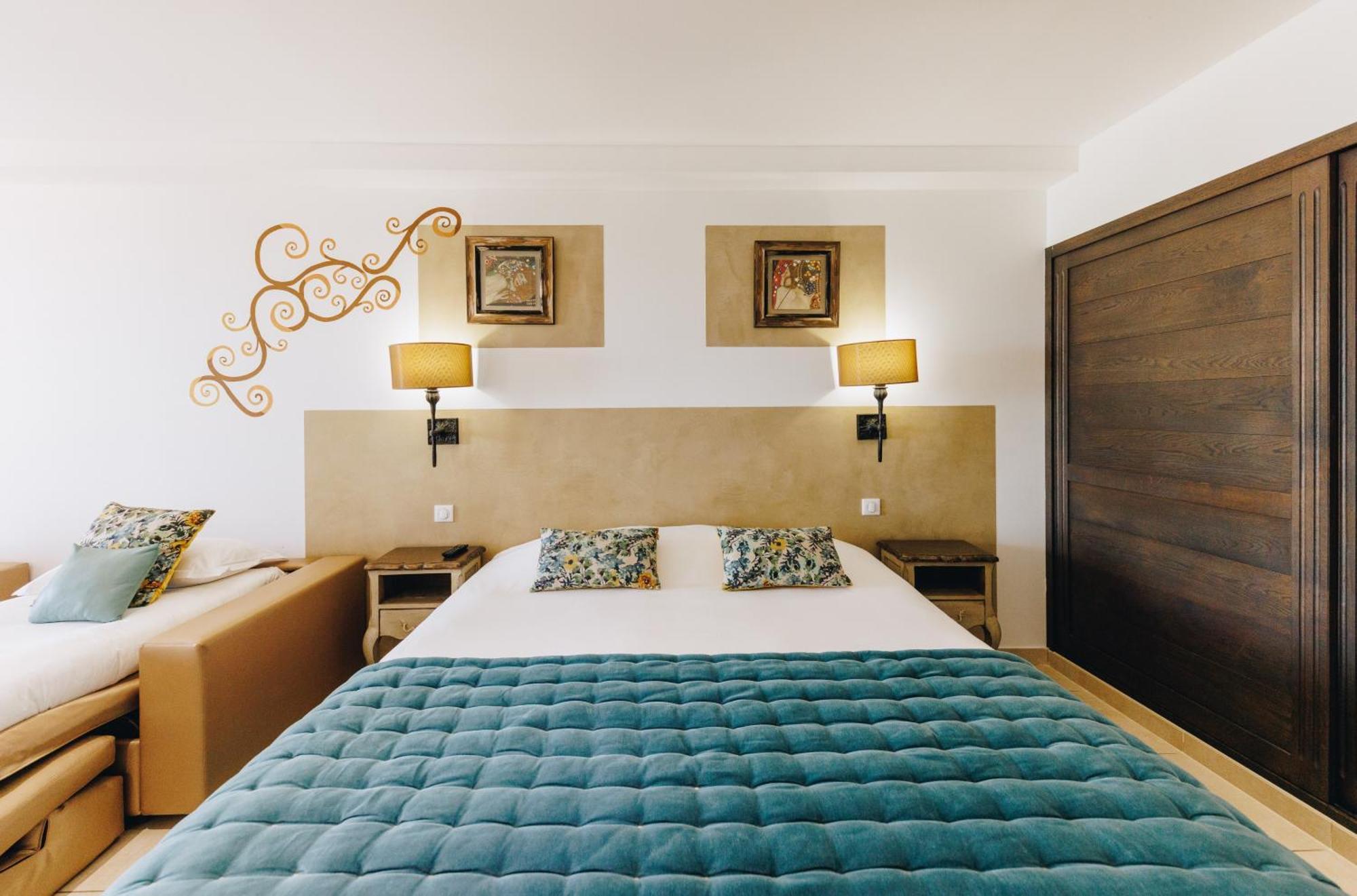 Hotel Liberata & Spa L'Ile-Rousse  Room photo