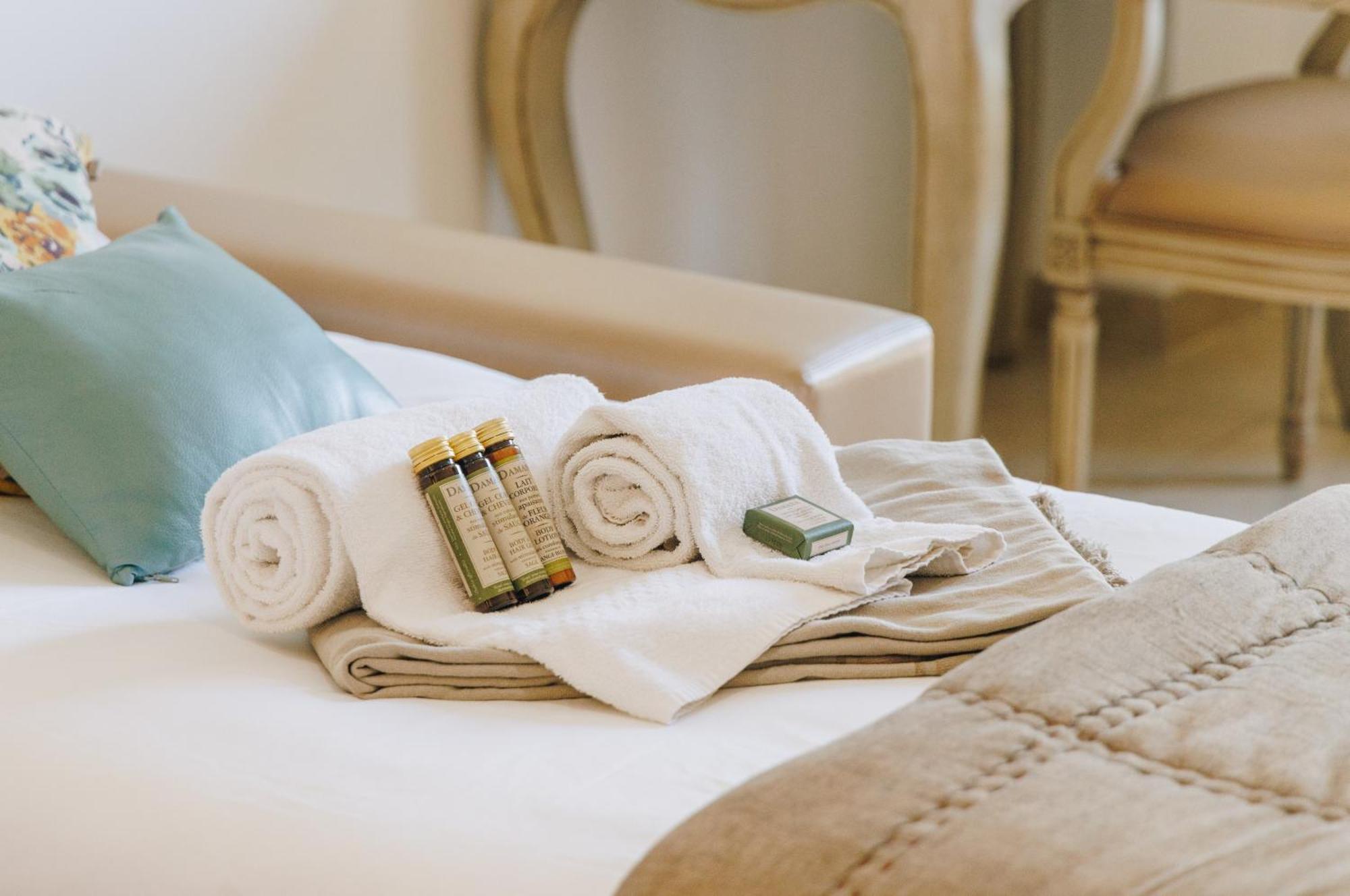 Hotel Liberata & Spa L'Ile-Rousse  Room photo